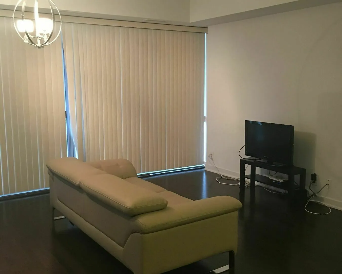 Hotel Trinity Suites - Condo On York Street I Toronto